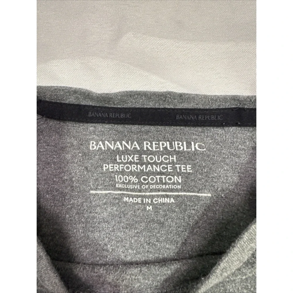 Banana Republic Luxe Touch Performance Tee Gray Crew Neck T Shirt Mens M Cotton